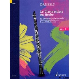 LE CLARINETTISTE EN HERBE 1